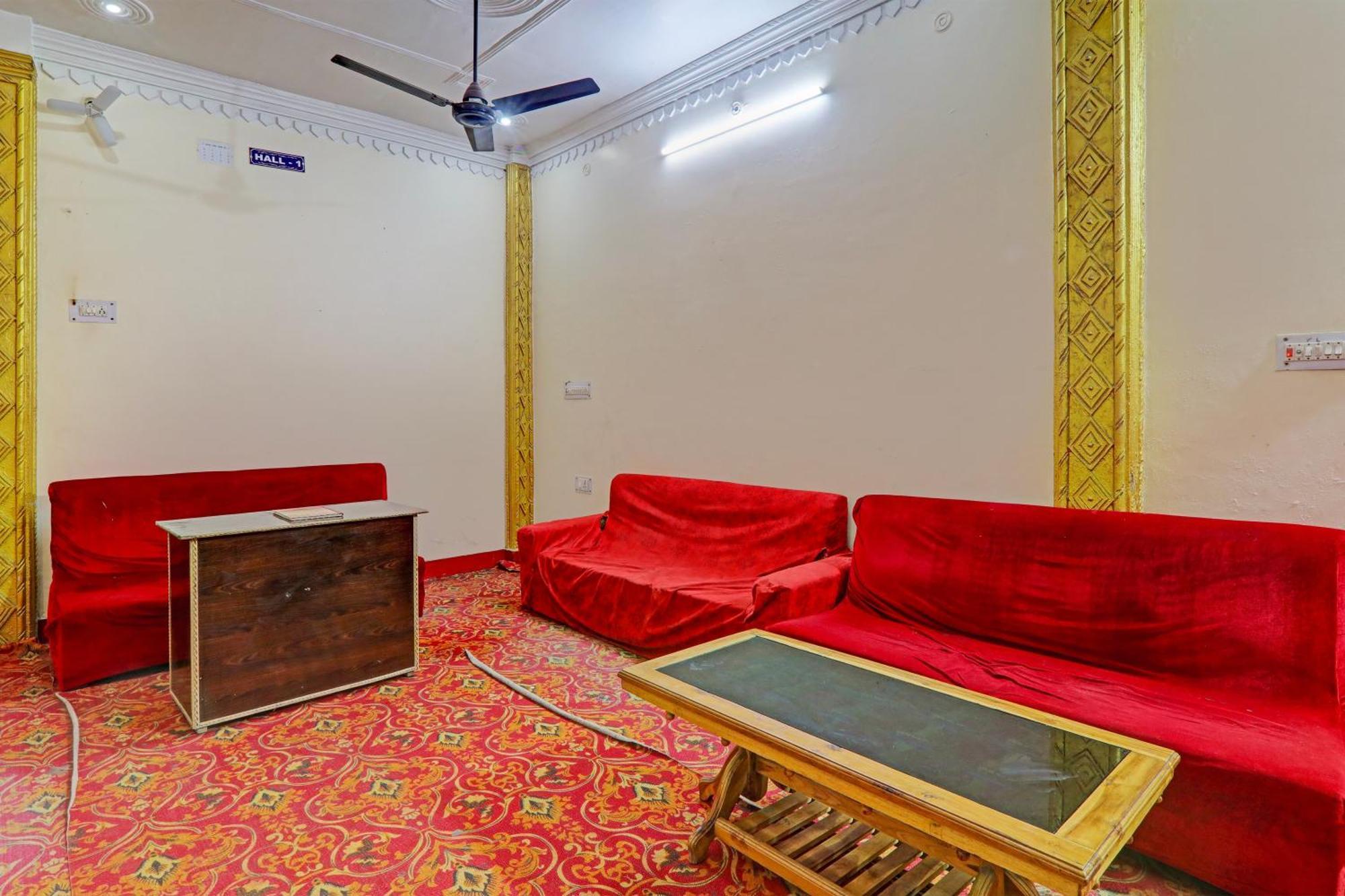 Hotel O Home Om Marriage Hall Ayodhya Exterior photo