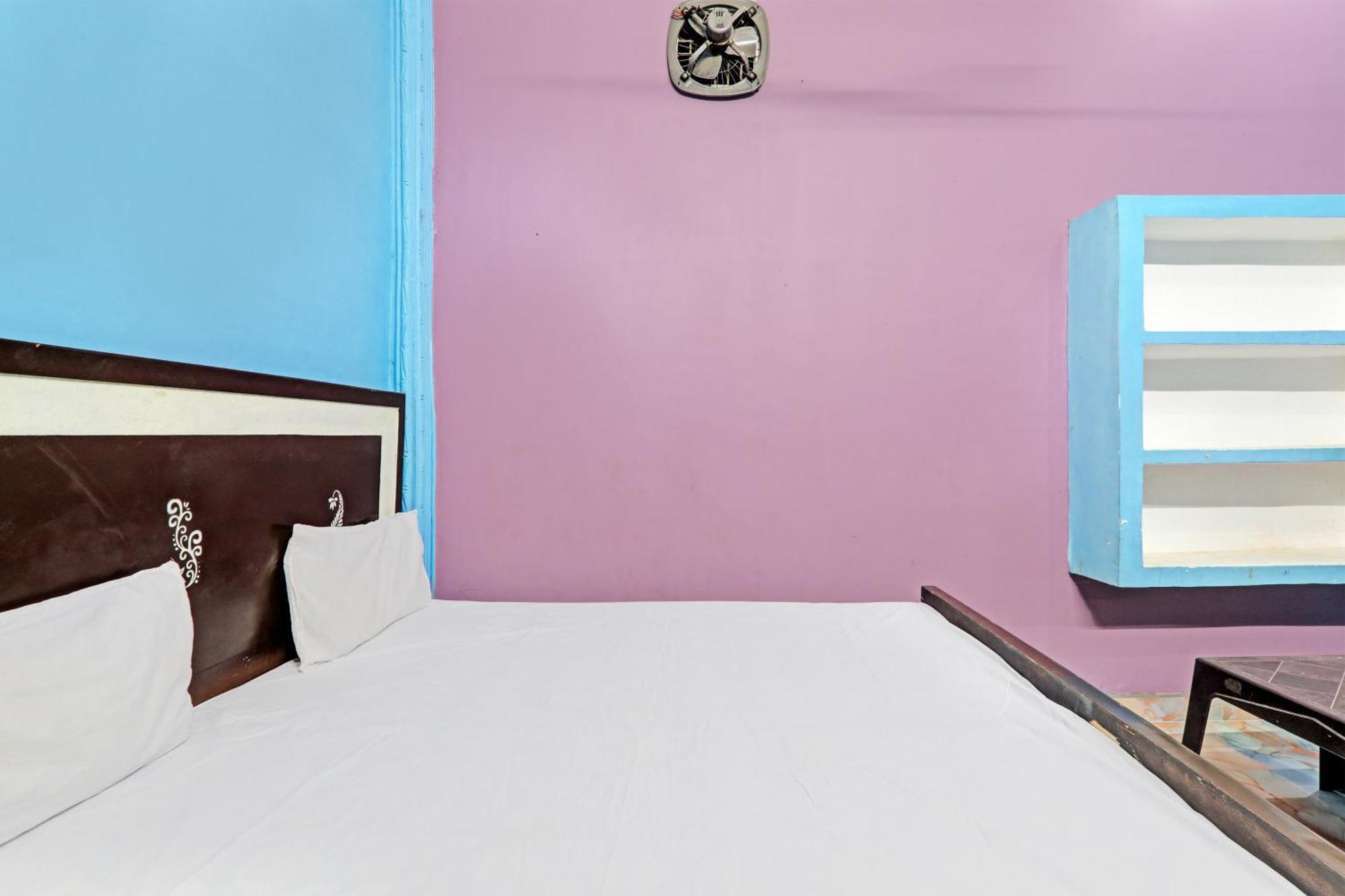 Hotel O Home Om Marriage Hall Ayodhya Exterior photo